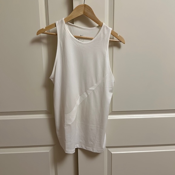 Nike Tank White Size Small - Picture 1 of 3